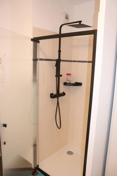 Les Cedres -Tram A 50 Metres, Bordeaux A 5 Minutes, Parking Apartment เซอนง ภายนอก รูปภาพ