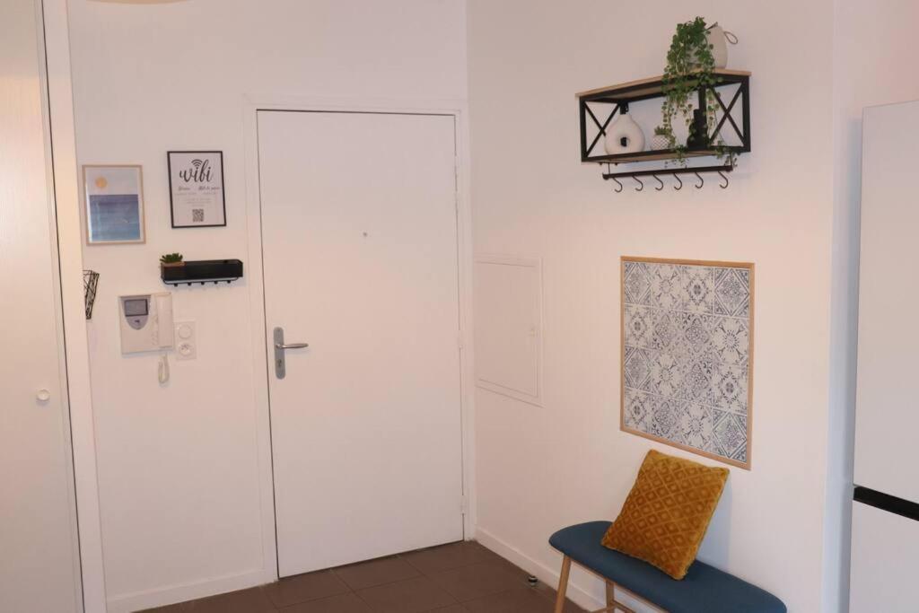 Les Cedres -Tram A 50 Metres, Bordeaux A 5 Minutes, Parking Apartment เซอนง ภายนอก รูปภาพ