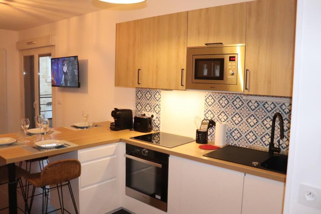 Les Cedres -Tram A 50 Metres, Bordeaux A 5 Minutes, Parking Apartment เซอนง ภายนอก รูปภาพ